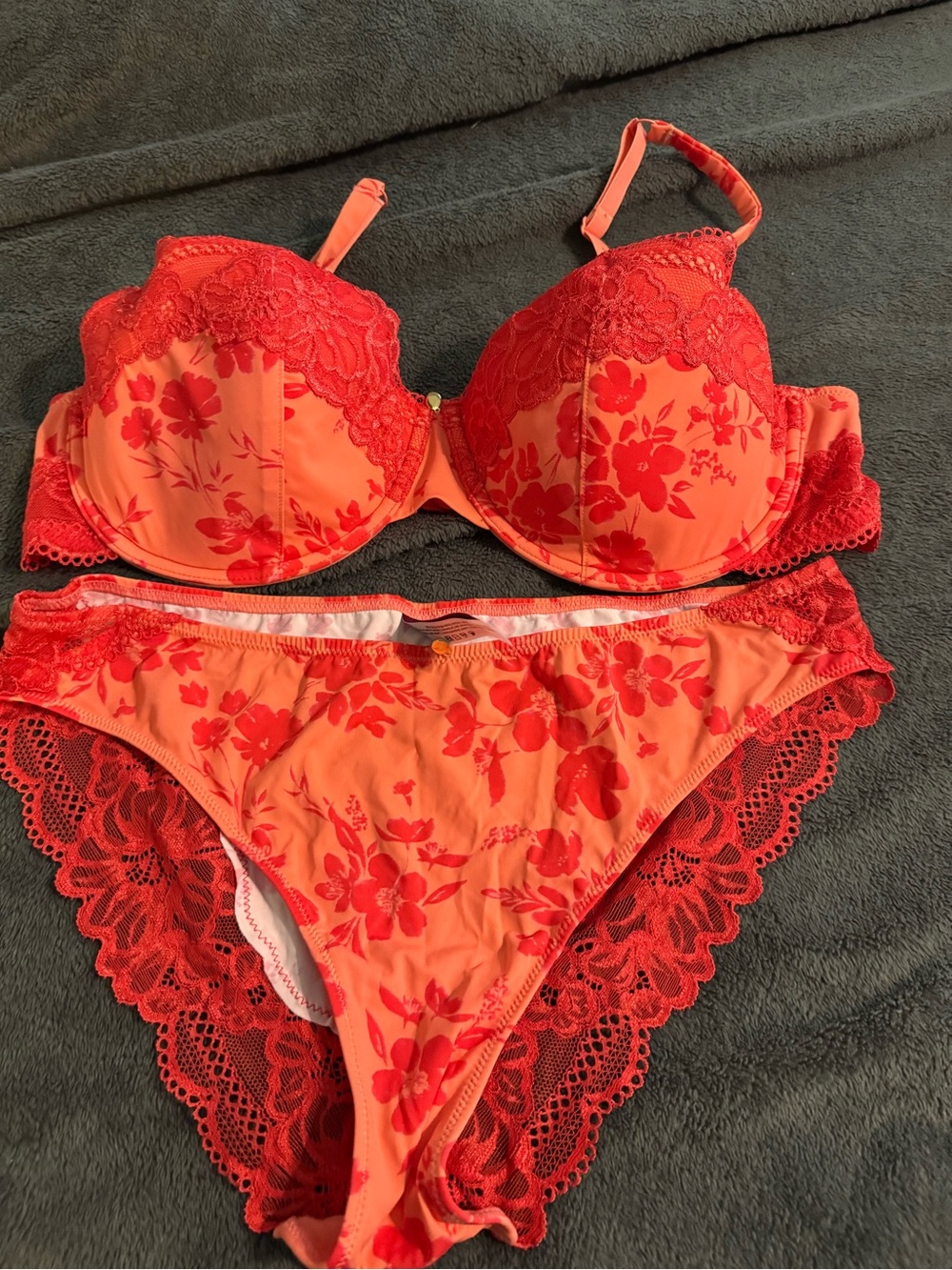 Adore Me Coral & Red Floral Lace Push-Up Bra and Brief Set